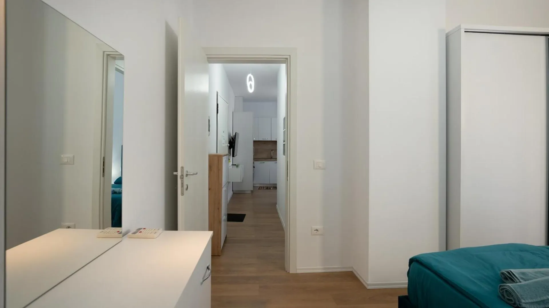 Turquoise Apartment By Tok Apartments Dıraç